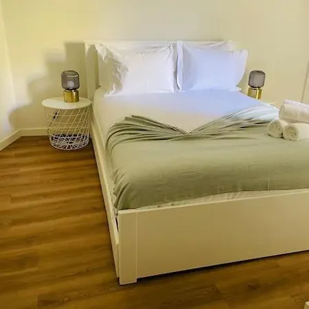 Graceful 1bdr 141 Apartment