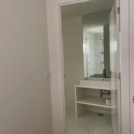 Graceful 1bdr 141 Apartment *